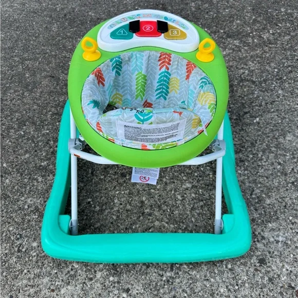 Bright Starts Tiny Trek 2-in-1 Baby Activity
Walker - Jungle Vines - Picture 10 of 14